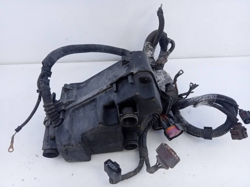 Recambio de caja reles / fusibles para volkswagen touareg (7la) tdi v10 referencia OEM IAM   E1-B6-46-1