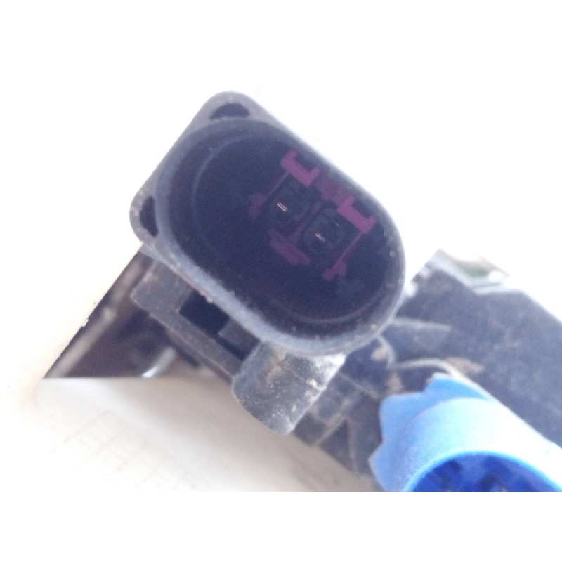 Recambio de cerradura puerta trasera izquierda para volkswagen touareg (7la) tdi v10 referencia OEM IAM 7L0839089  E1-A5-52-1