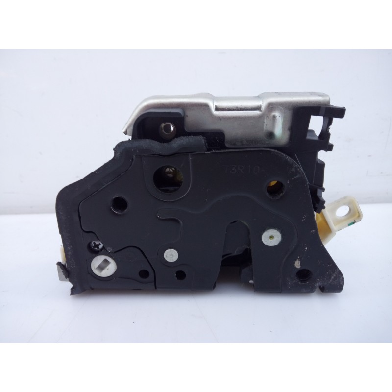 Recambio de cerradura puerta trasera derecha para audi a4 ber. (b8) advanced edition referencia OEM IAM 8K0839016C  E1-B6-56-3