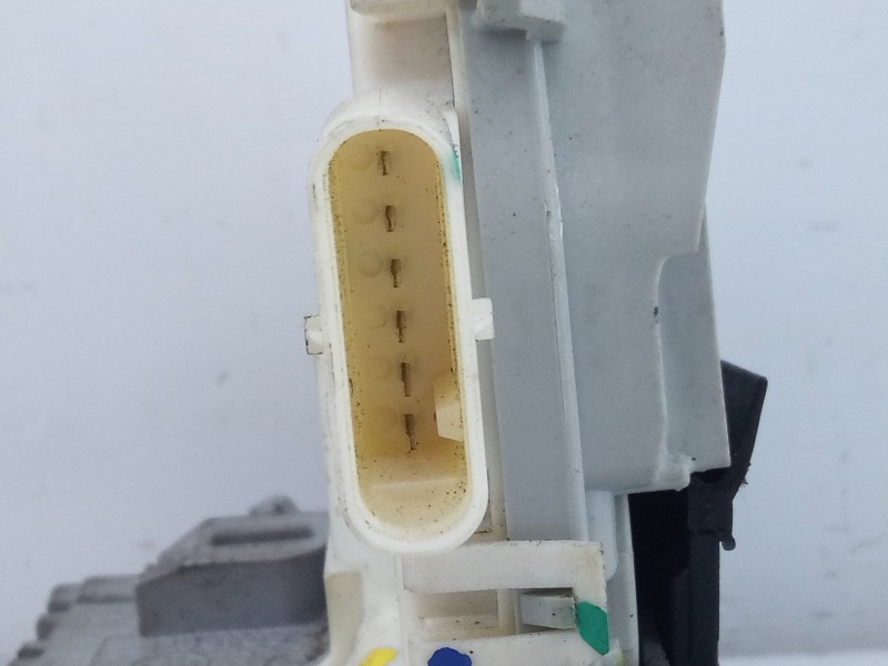 Recambio de cerradura puerta trasera derecha para audi a4 ber. (b8) advanced edition referencia OEM IAM 8K0839016C  E1-B6-56-3