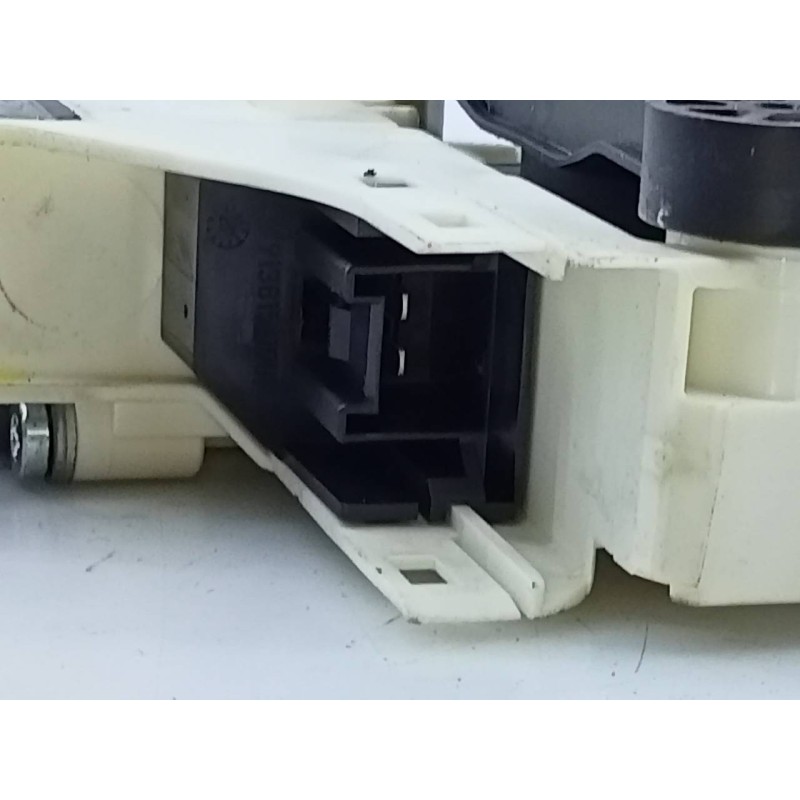 Recambio de elevalunas trasero derecho para audi a4 ber. (b8) advanced edition referencia OEM IAM 8K0959812A  E1-B6-52-2