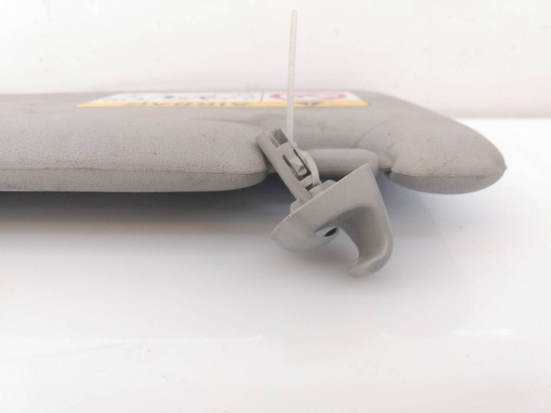 Recambio de parasol derecho para toyota hilux (kun) referencia OEM IAM 74311X7A01  E2-B4-14-2