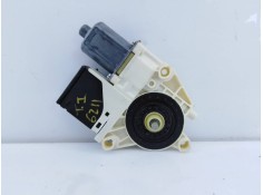 Recambio de motor elevalunas trasero izquierdo para renault megane iii sport tourer expression referencia OEM IAM 827310185R  E1