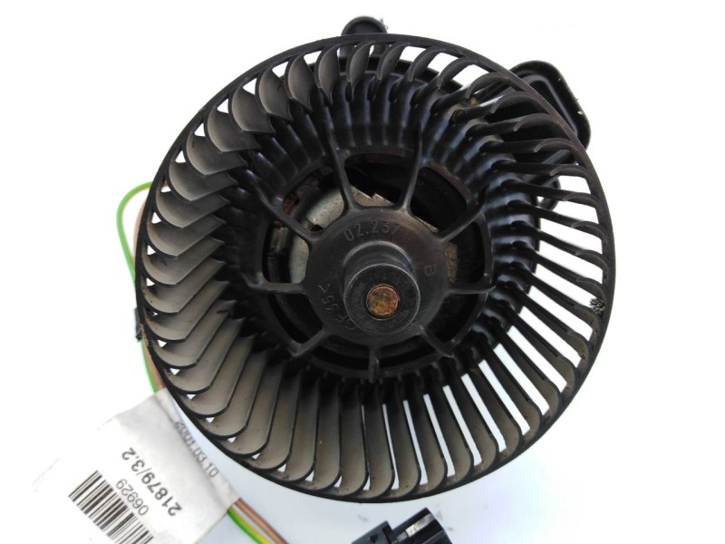 Recambio de ventilador calefaccion para bmw x5 (e53) 3.0d referencia OEM IAM 0692921879  E1-A3-47-1
