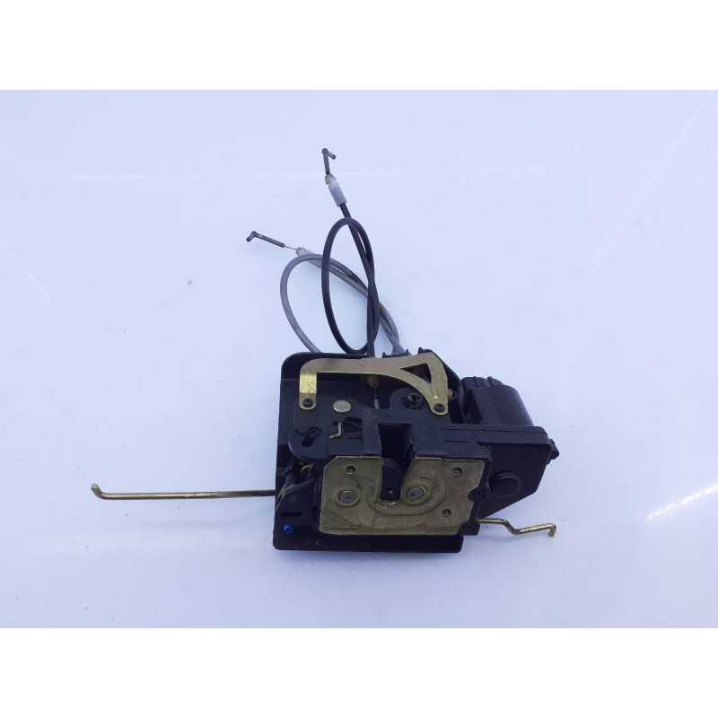 Recambio de cerradura puerta delantera derecha para ssangyong rodius xdi limited referencia OEM IAM   E1-B3-3-2