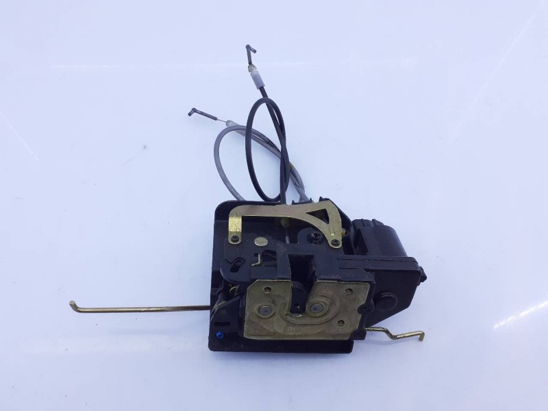 Recambio de cerradura puerta delantera derecha para ssangyong rodius xdi limited referencia OEM IAM   E1-B3-3-2