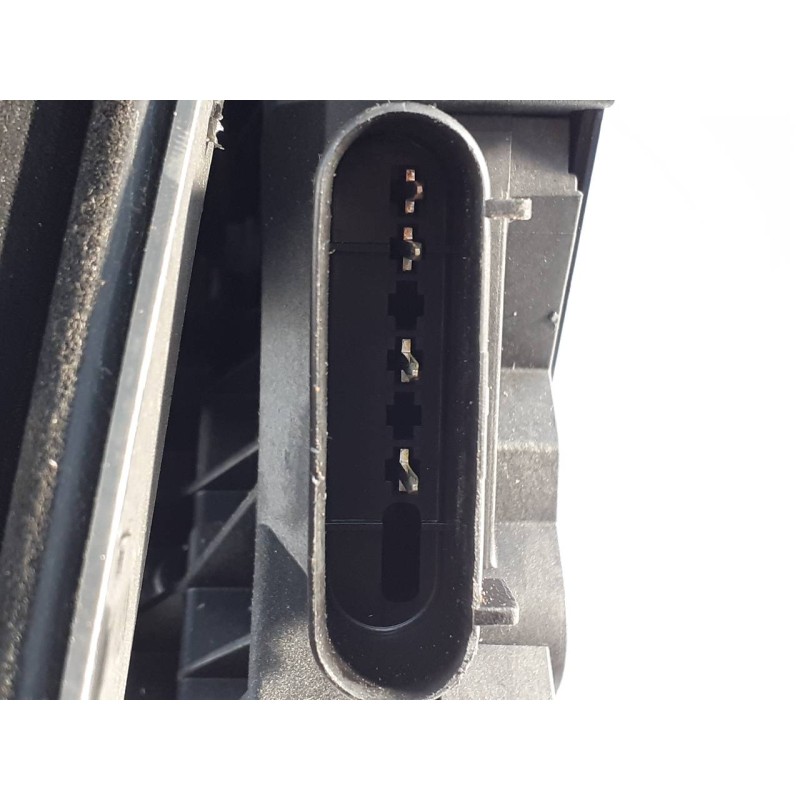 Recambio de cerradura puerta trasera derecha para ford focus lim. (cb8) referencia OEM IAM BM5AA26412AF 921764105 E2-B3--14-1