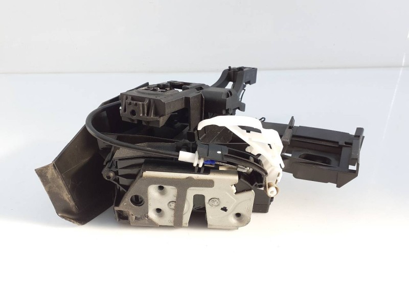 Recambio de cerradura puerta trasera derecha para ford focus lim. (cb8) referencia OEM IAM BM5AA26412AF 921764105 E2-B3--14-1