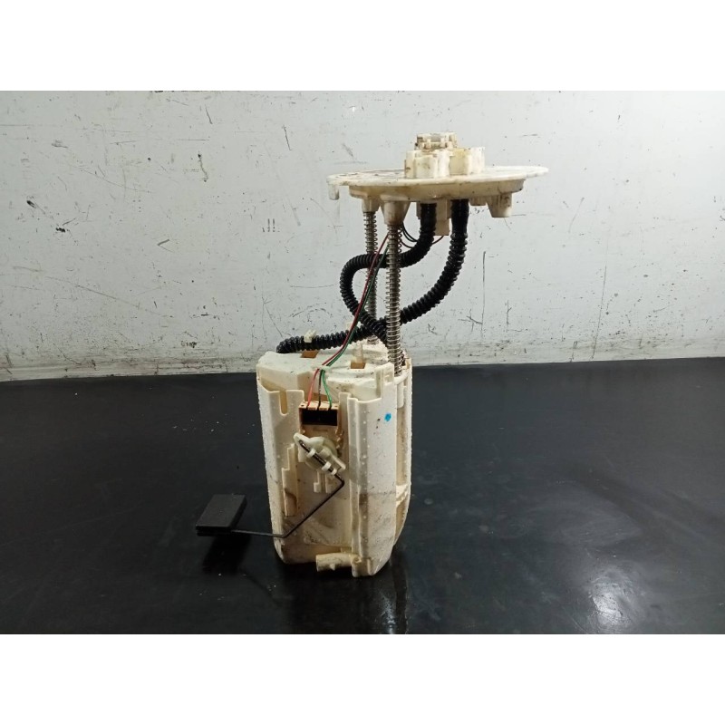 Recambio de aforador para toyota hilux (kun) referencia OEM IAM 77010OK200 S2921006470 P3-A6-7-4