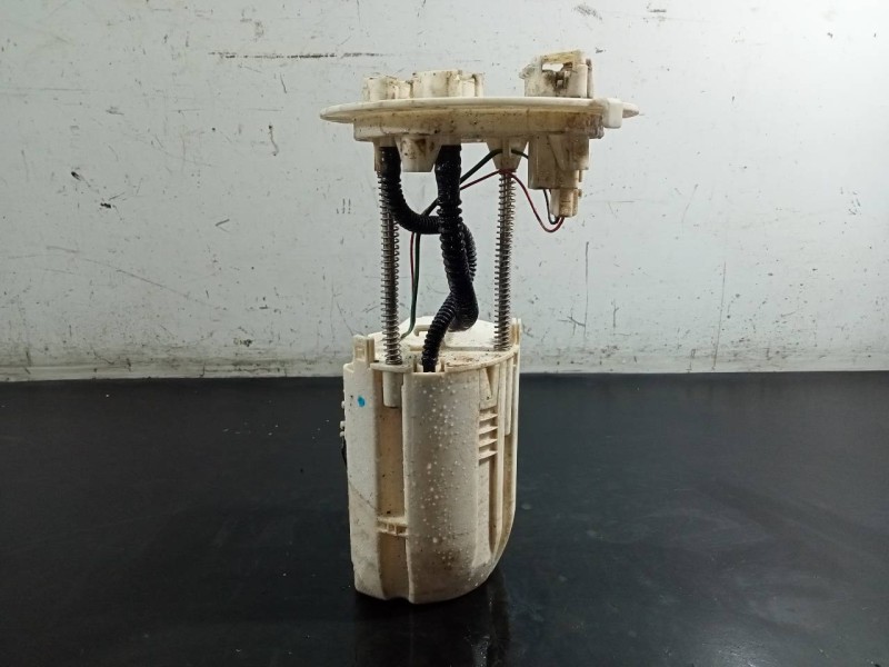 Recambio de aforador para toyota hilux (kun) referencia OEM IAM 77010OK200 S2921006470 P3-A6-7-4