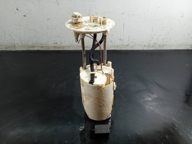 Recambio de aforador para toyota hilux (kun) referencia OEM IAM 77010OK200 S2921006470 P3-A6-7-4