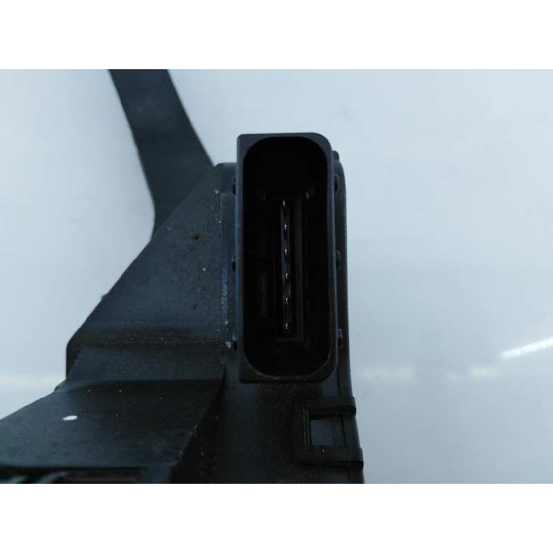 Recambio de pedal acelerador para iveco daily caja cerrada (2019 =>..) 35s referencia OEM IAM 5801333490  E3-B6-42-5