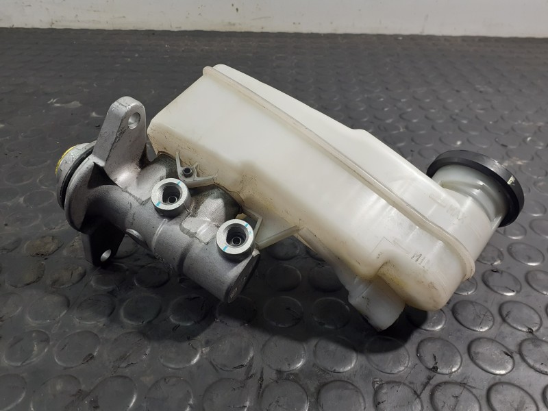 Recambio de bomba freno para toyota hilux (kun) referencia OEM IAM   P3-B9-13-3