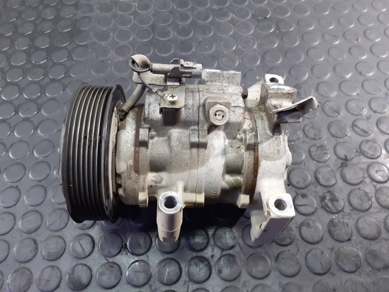 Recambio de compresor aire acondicionado para toyota hilux (kun) referencia OEM IAM 4472802720 02T02017 P3-A1-8-4