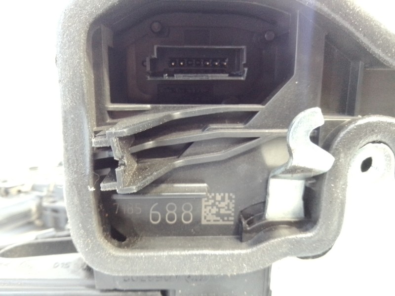 Recambio de cerradura puerta trasera derecha para bmw serie 7 (f01/f02) 740d referencia OEM IAM 7185688  E1-A3-48-2