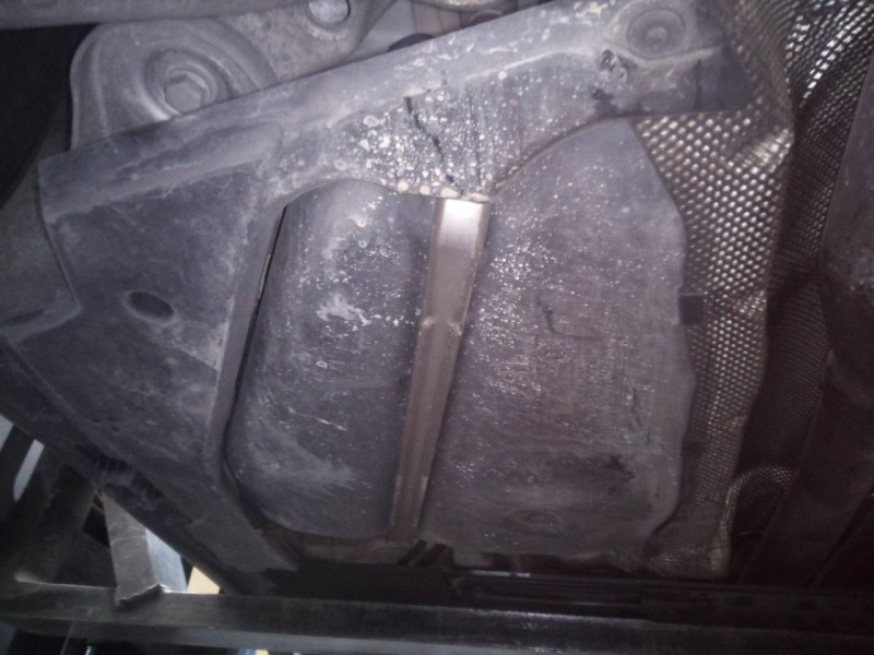 Recambio de deposito combustible para bmw serie 7 (f01/f02) 740d referencia OEM IAM   