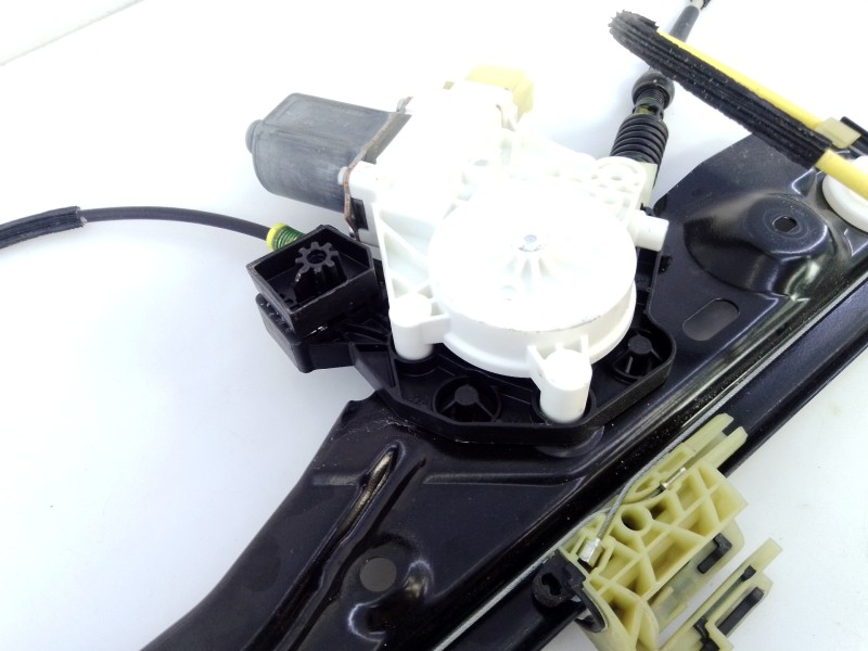 Recambio de elevalunas delantero derecho para bmw serie 7 (f01/f02) 740d referencia OEM IAM 70460320 0130822515 E1-A3-48-2