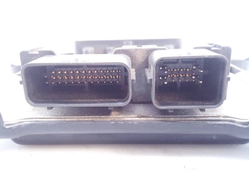 Recambio de centralita motor uce para jeep gr. cherokee (wh) 3.0 crd limited referencia OEM IAM P04692017AK P04692024AK E3-B6-24