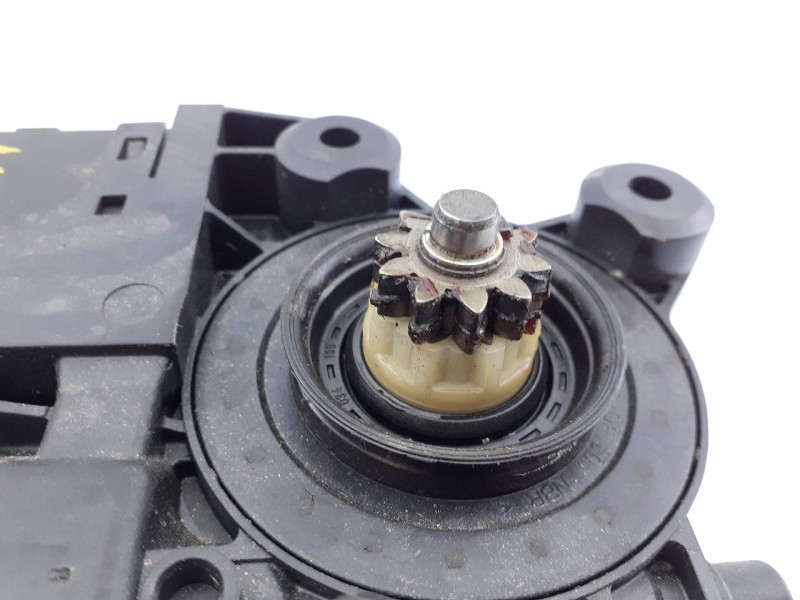 Recambio de motor elevalunas delantero izquierdo para renault megane iii berlina 5 p referencia OEM IAM 968431100 0130822479 E1-