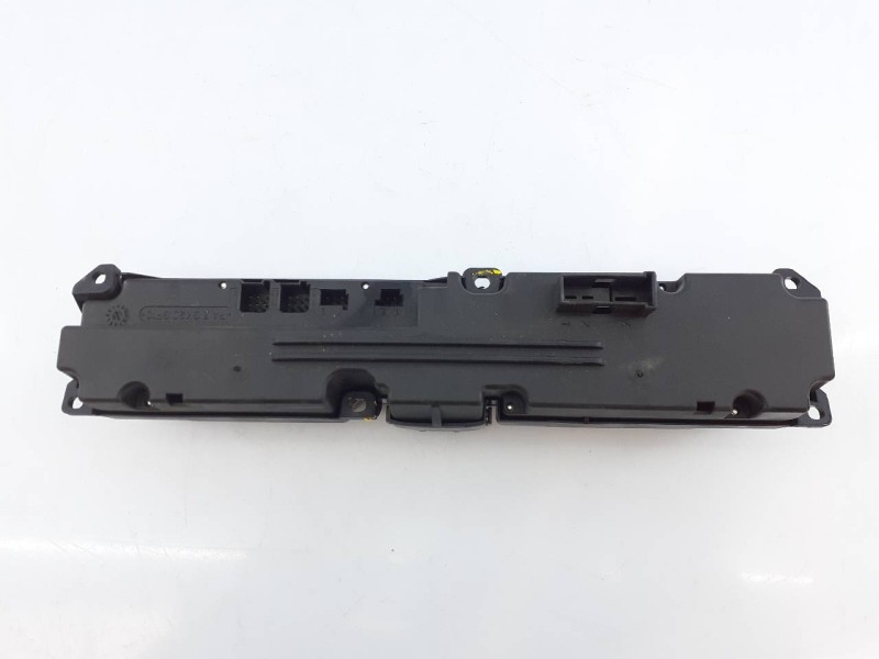 Recambio de warning para mercedes-benz clase c (w203) berlina referencia OEM IAM A2038217958  E3-A1-8-7