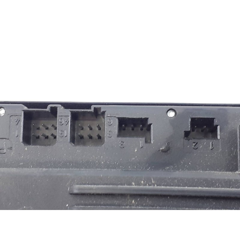 Recambio de warning para mercedes-benz clase c (w203) berlina referencia OEM IAM A2038217958  E3-A1-8-7