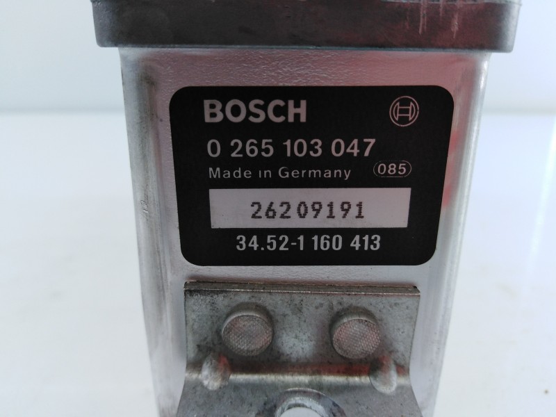 Recambio de centralita abs para bmw serie 5 berlina (e39) 523i referencia OEM IAM 0265103047 34521160413 E3-A2-41-1