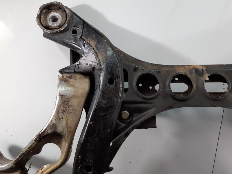 Recambio de puente delantero para porsche cayenne (typ 92aa) diesel platinum edition referencia OEM IAM 7L0499314C  P1-A1-53