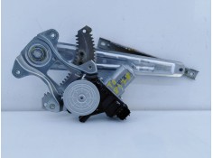 ELEVALUNAS TRASERO DERECHO 827310V01C 902130 E1-A3-43-2