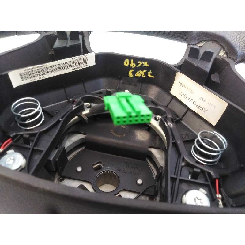 Recambio de volante para volvo xc90 d5 executive (7 asientos) (136kw) referencia OEM IAM 8666891 30741724 E1-B5-3-2