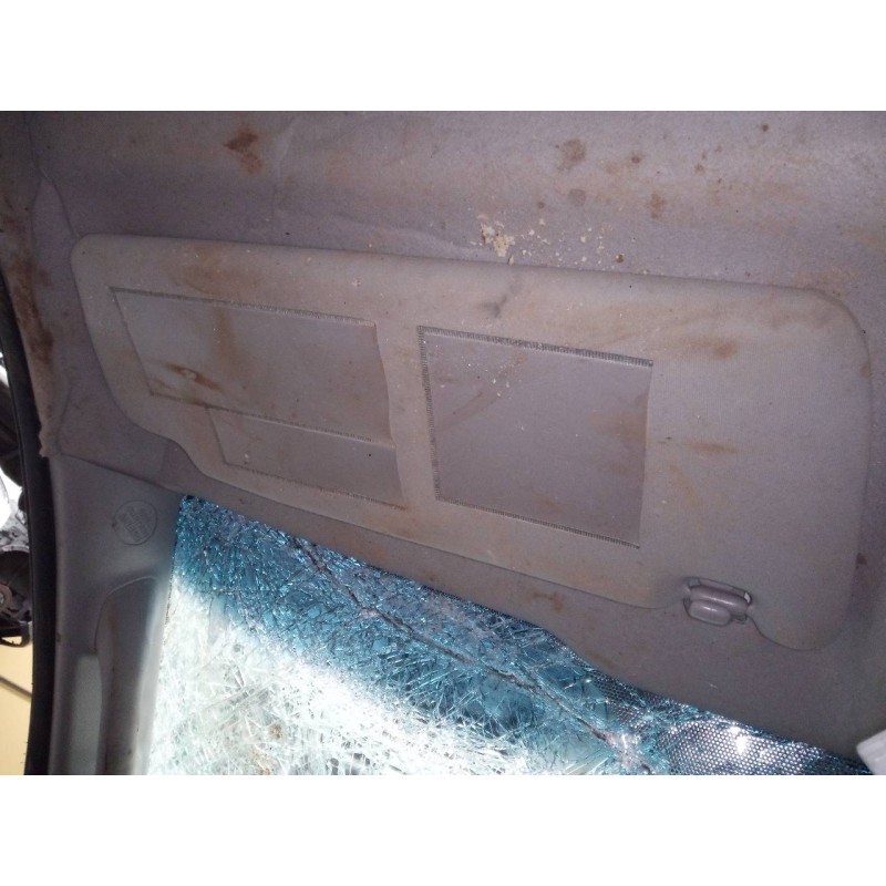 Recambio de parasol izquierdo para toyota land cruiser (j15) gx referencia OEM IAM   