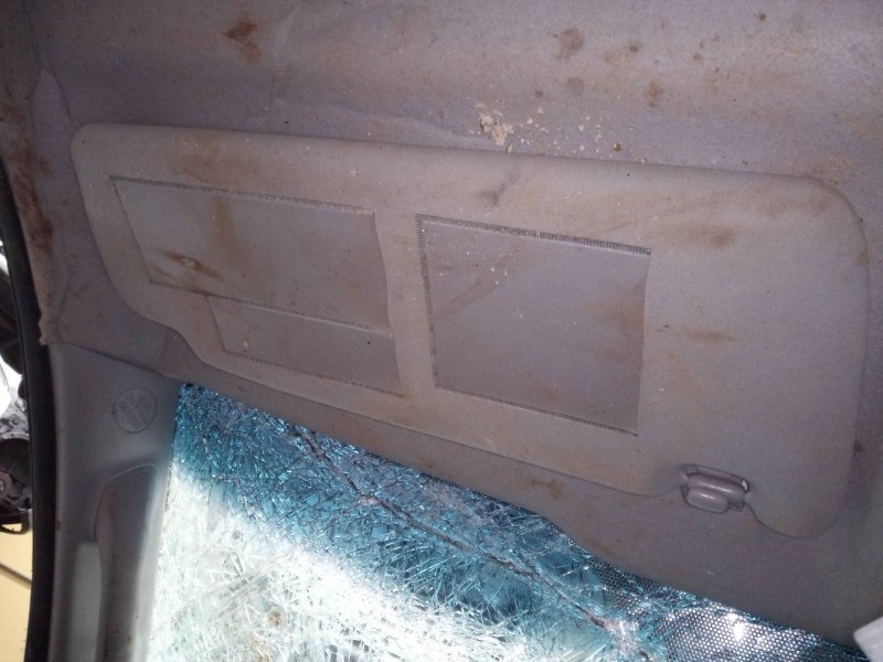 Recambio de parasol izquierdo para toyota land cruiser (j15) gx referencia OEM IAM   