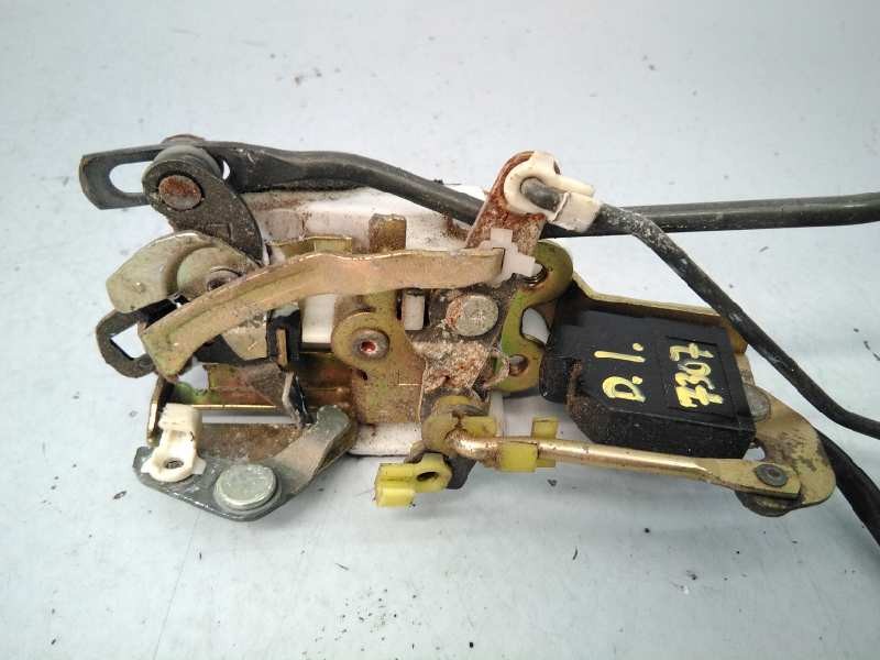 Recambio de cerradura puerta delantera izquierda para mitsubishi galloper (hyundai) 2.5 td (3-ptas.) referencia OEM IAM HG030003