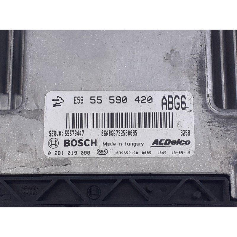 Recambio de centralita motor uce para opel astra j gtc sportive referencia OEM IAM 55590420 0281019088 