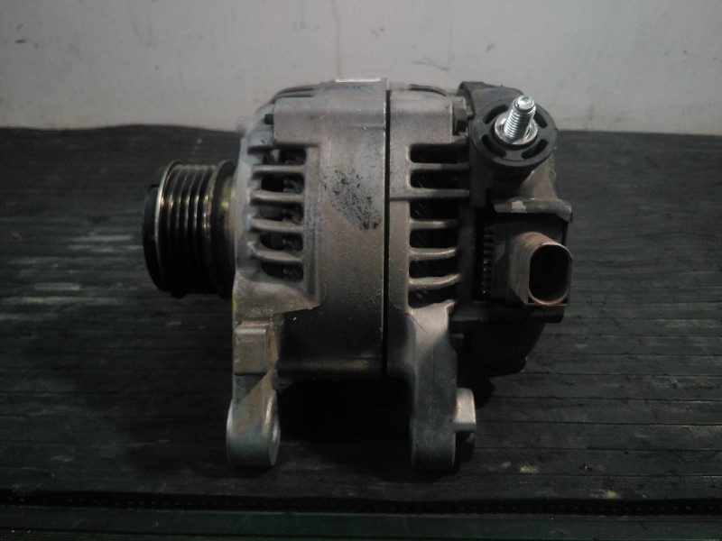 Recambio de alternador para kia cee´d drive referencia OEM IAM 373002A750 MS1042113580 P3-A4-18-4