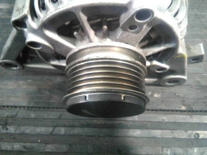 Recambio de alternador para kia cee´d drive referencia OEM IAM 373002A750 MS1042113580 P3-A4-18-4