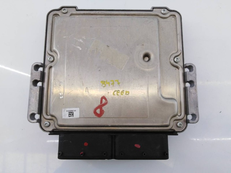 Recambio de centralita motor uce para kia cee´d drive referencia OEM IAM 391402A800 0281032126 E3-A3-36-3