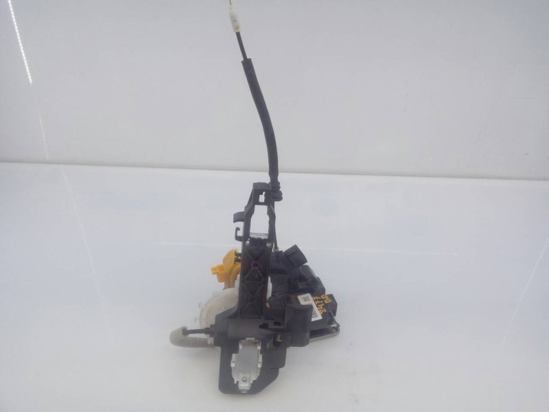 Recambio de cerradura puerta delantera derecha para kia cee´d drive referencia OEM IAM 81320A2410KLV  E2-B5-15-1