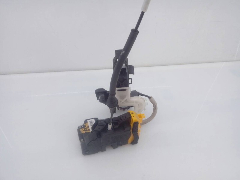 Recambio de cerradura puerta delantera derecha para kia cee´d drive referencia OEM IAM 81320A2410KLV  E2-B5-15-1