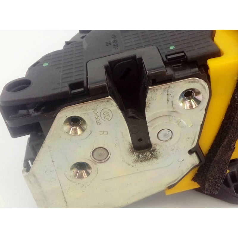 Recambio de cerradura puerta delantera derecha para kia cee´d drive referencia OEM IAM 81320A2410KLV  E2-B5-15-1