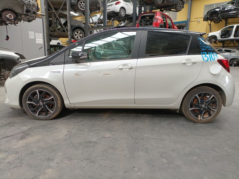 toyota yaris (_p13_) del año 2016