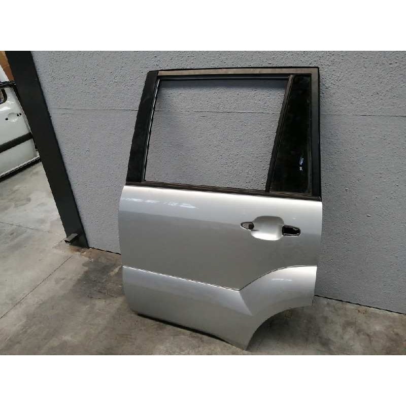 Recambio de puerta trasera izquierda para toyota land cruiser (j12) 3.0 d4-d vxl referencia OEM IAM   E4-B4-9