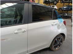 Recambio de puerta trasera izquierda para toyota yaris (_p13_) 1.5 hybrid (nhp130_) referencia OEM IAM    2