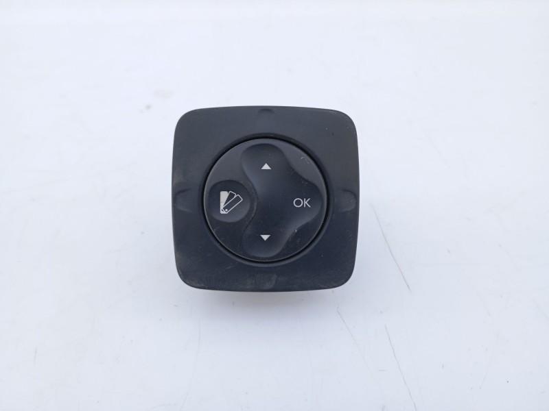 Recambio de sistema navegacion gps para renault scenic iii business referencia OEM IAM JR95HGDAG  E1-A1-19-3