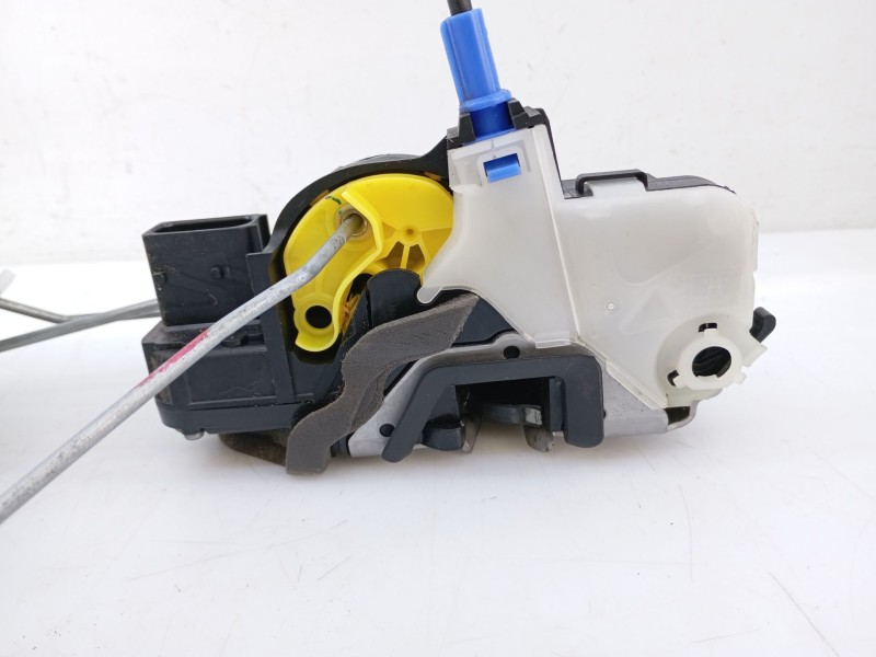 Recambio de cerradura puerta delantera izquierda para opel mokka / mokka x (j13) 1.4 (_76) referencia OEM IAM 1357945  