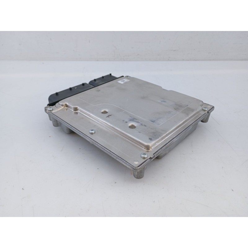 Recambio de centralita motor uce para bmw x5 x5 e70 xdrive 30d referencia OEM IAM 7810950 0281015240 