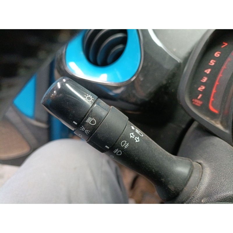 Recambio de mando intermitentes para toyota aygo (_b4_) 1.0 (kgb40) referencia OEM IAM   