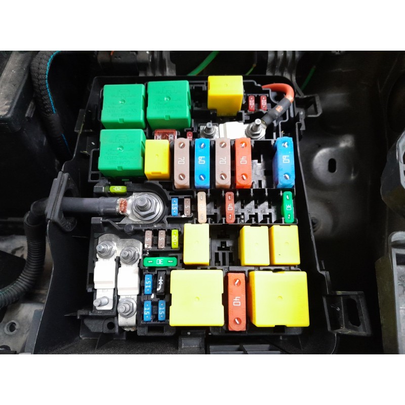 Recambio de caja reles / fusibles para peugeot 308 ii (lb_, lp_, lw_, lh_, l3_) 1.2 thp 130 referencia OEM IAM   