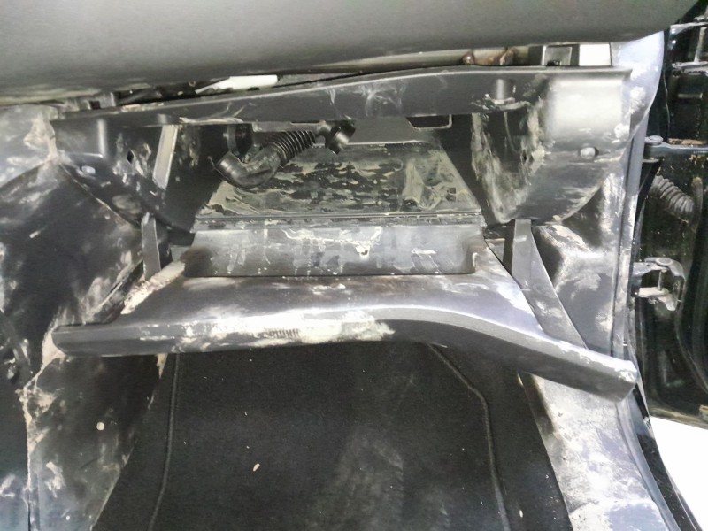 Recambio de guantera para peugeot 308 ii (lb_, lp_, lw_, lh_, l3_) 1.2 thp 130 referencia OEM IAM   