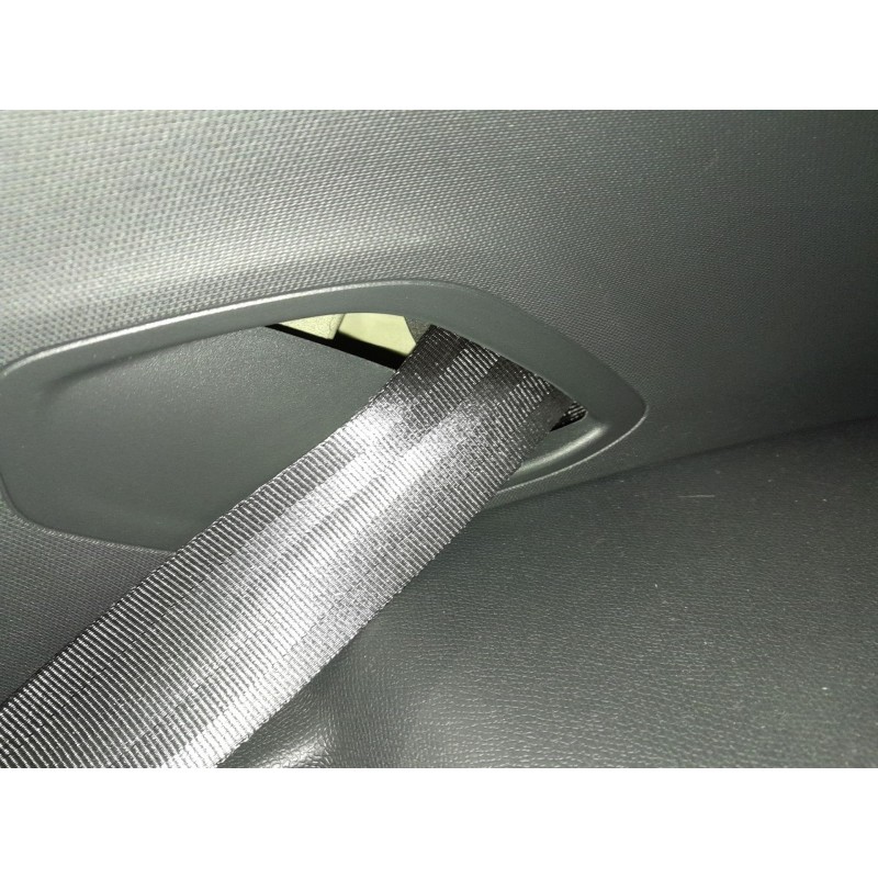 Recambio de cinturon seguridad trasero derecho para peugeot 308 ii (lb_, lp_, lw_, lh_, l3_) 1.2 thp 130 referencia OEM IAM   