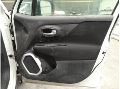 GUARNECIDO PUERTA DELANTERA DERECHA 